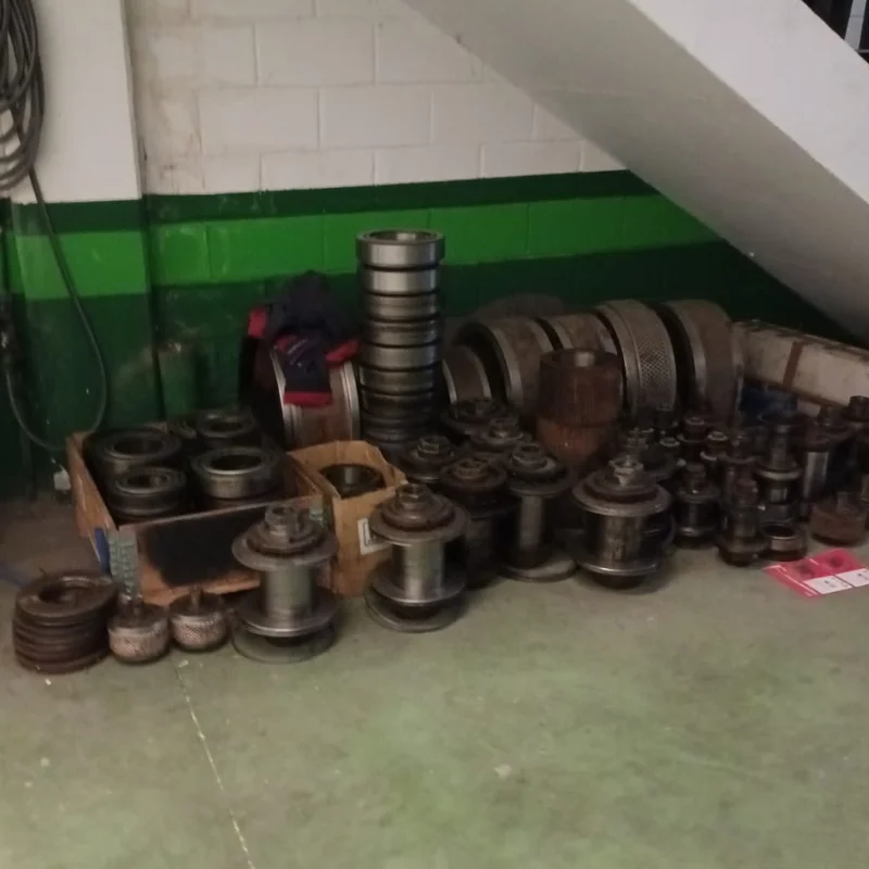 Home. Piezas mecanizadas almacenadas